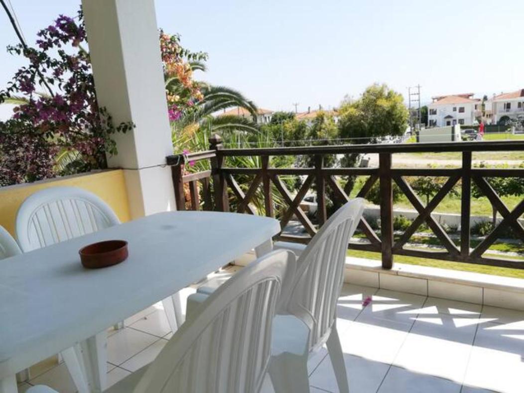 Melina Apartments نيكيتي المظهر الخارجي الصورة