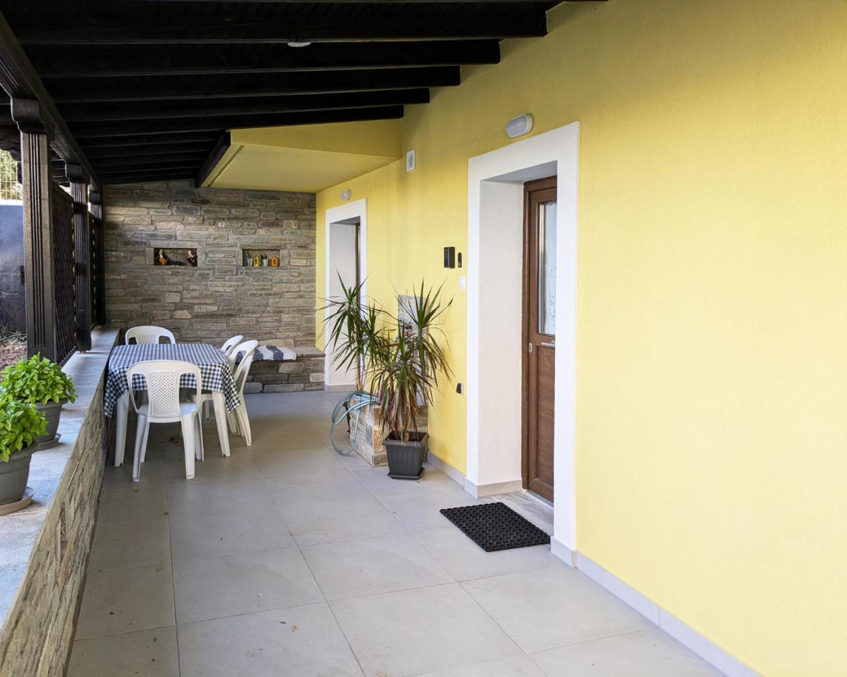 Melina Apartments نيكيتي المظهر الخارجي الصورة